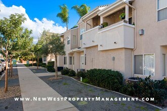 2207 Howard Ave in San Diego, CA - Building Photo - Building Photo