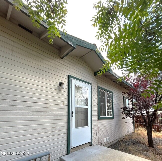property at 715 19th St