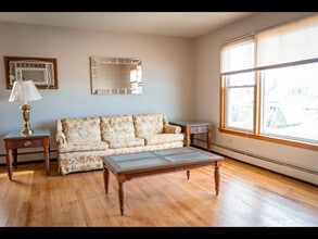 4525 W Marquette Rd in Chicago, IL - Building Photo - Building Photo