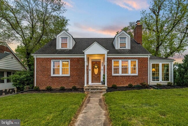 property at 7241 Lee Hwy
