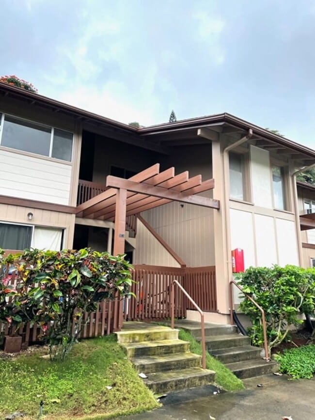 property at 98-611-611 Kilinoe St