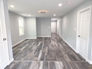 276 Sumner St in Stoughton, MA - Building Photo - Building Photo