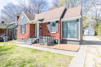 1055 University St in Memphis, TN - Building Photo - Building Photo