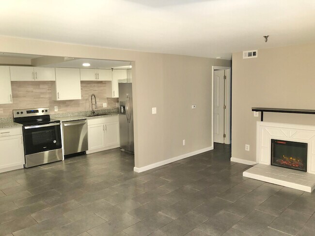 1005 Parkvale Ct, Unit 1 in Park Hills, KY - Building Photo - Building Photo