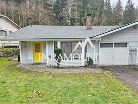1460 SE Bethel Valley Ln in Port Orchard, WA - Building Photo