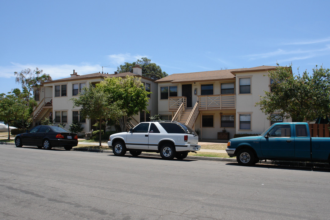 712-726 7th St in Coronado, CA - Building Photo