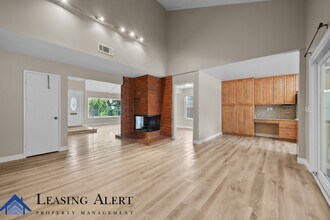 25352 Avenida Cappela in Santa Clarita, CA - Building Photo - Building Photo