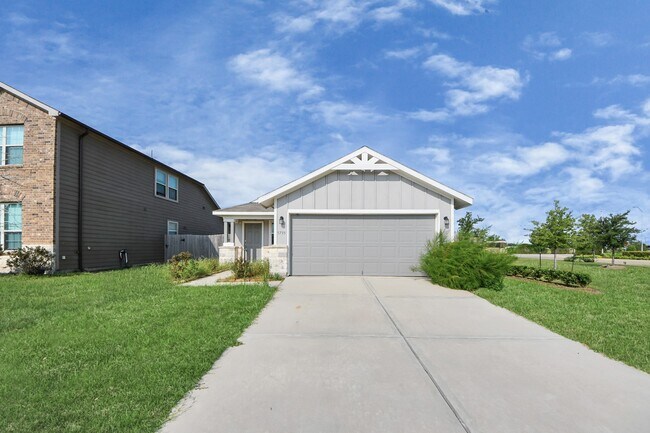 5735 Prairie Chapel Rd in Katy, TX - Building Photo - Building Photo