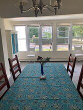 207 Kenyon Ave in South Kingstown, RI - Building Photo - Building Photo