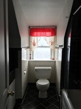 3442 84th St, Unit 3rd floor in Jackson Heights, NY - Building Photo - Building Photo