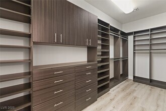 74 Pristine Glen St in Las Vegas, NV - Building Photo - Building Photo