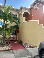 7205 NW 173rd Dr in Hialeah, FL - Building Photo