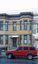 31-78 Crescent St Apartments