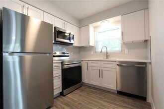 5120 24th Ave S in Gulfport, FL - Building Photo - Building Photo