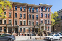 517 8Th Avenue in Brooklyn, NY - Foto de edificio - Building Photo