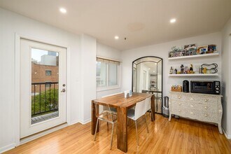 476 Monmouth St in Jersey City, NJ - Foto de edificio - Building Photo