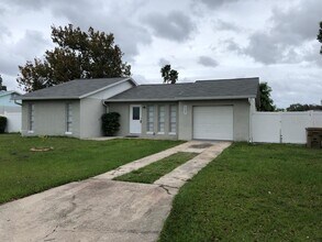 127 Toluca Dr in Kissimmee, FL - Building Photo - Building Photo