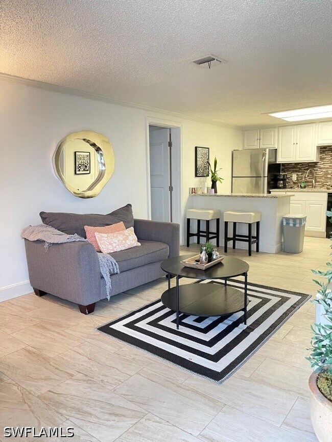 5385 Treetops Dr in Naples, FL - Building Photo - Building Photo