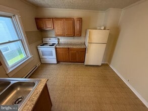 204 E Portland St in Mechanicsburg, PA - Building Photo - Building Photo