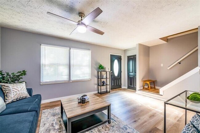 859 Regal Path Ln in Decatur, GA - Building Photo - Building Photo