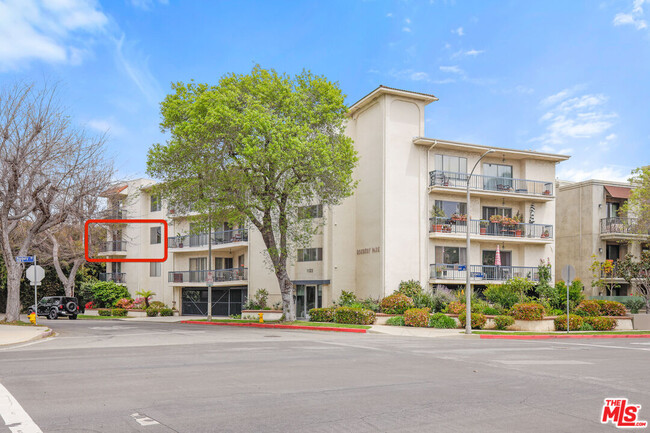 property at 1122 Peck Dr