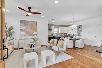 976 Dunning St SE in Atlanta, GA - Building Photo - Building Photo