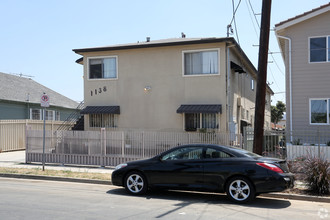 1138 S Mariposa Ave in Los Angeles, CA - Building Photo - Building Photo