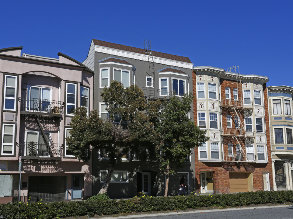 1618 Lombard St in San Francisco, CA - Building Photo