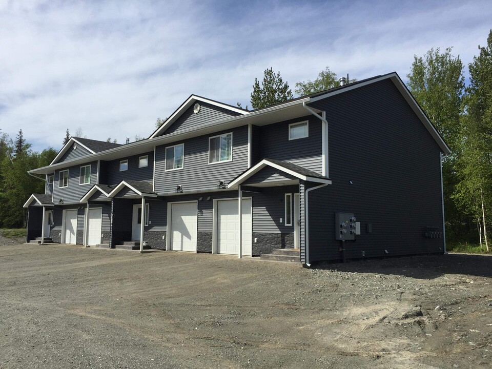 2310 Candywine Rd, Unit 4 in Wasilla, AK - Building Photo