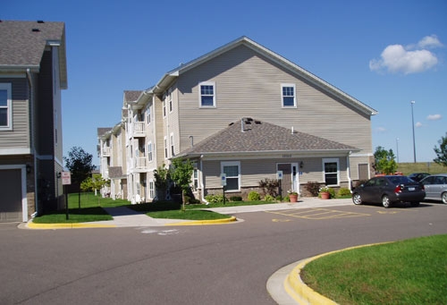 Northstar Ridge Apartments in Coon Rapids, MN - Foto de edificio - Building Photo