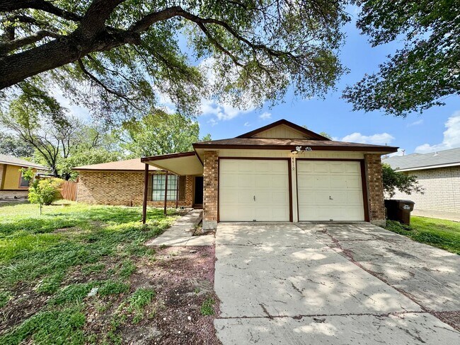 4410 Lakebend W Dr in San Antonio, TX - Building Photo - Building Photo