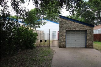1002 King Albert St in Austin, TX - Building Photo - Building Photo