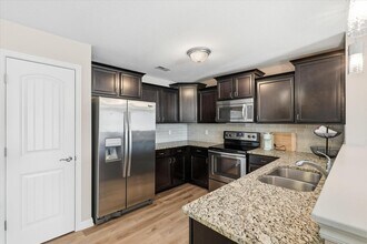 2212 Chapel Hill Rd in Columbia, MO - Building Photo - Building Photo