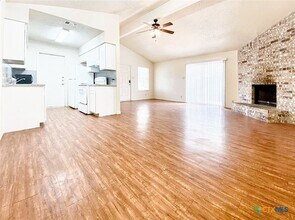 109 Hughson Dr in San Marcos, TX - Building Photo - Building Photo