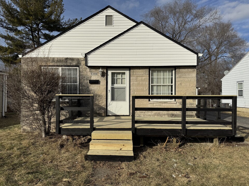 5306 E 20th Pl in Indianapolis, IN - Building Photo