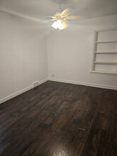 8851 S Blackstone Ave in Chicago, IL - Building Photo - Building Photo