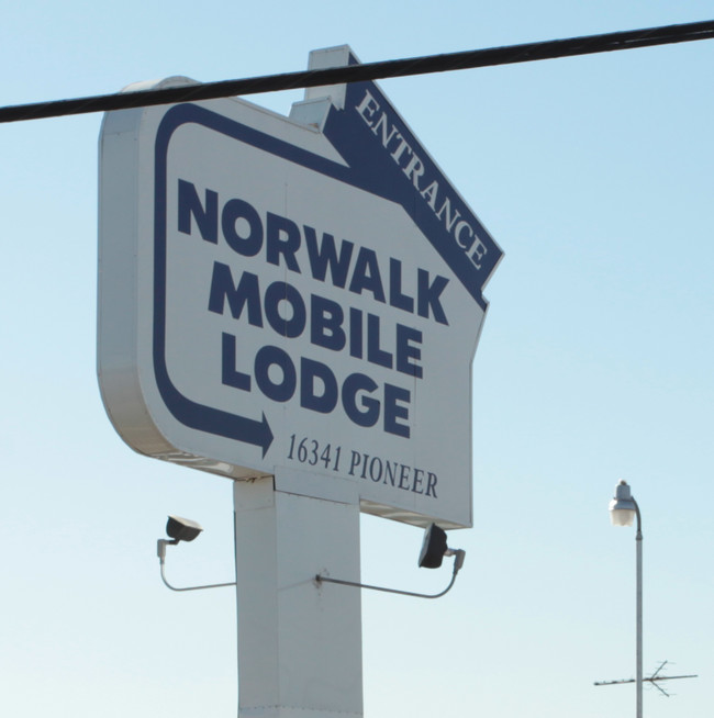 Norwalk Mobile Lodge in Norwalk, CA - Building Photo - Building Photo