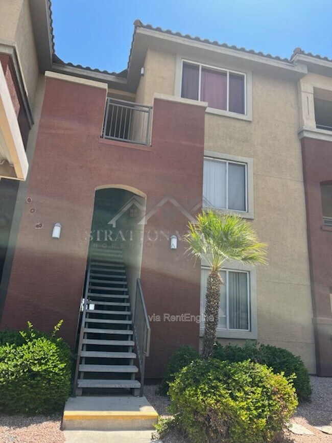 5401 E Van Buren St in Phoenix, AZ - Building Photo - Building Photo