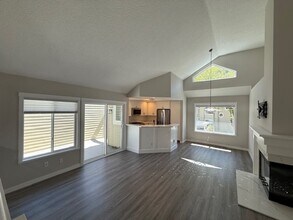 117 Tidewater Dr in Hercules, CA - Building Photo - Building Photo