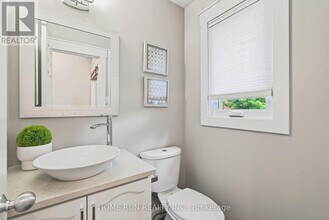 19 Harrington Ct in Ottawa, ON - Building Photo - Building Photo