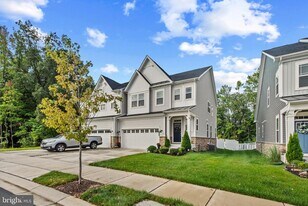 513 Waters Lndg Dr in Essex, MD - Building Photo