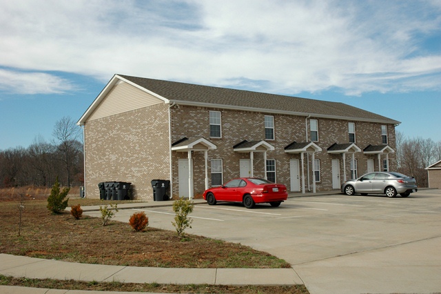 1210 Ash Ridge Dr in Clarksville, TN - Building Photo - Building Photo