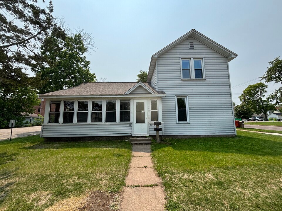 539 Chippewa St, Unit 539 Chippewa St in Eau Claire, WI - Foto de edificio