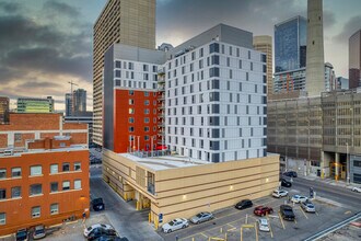 The 1010 Centre in Calgary, AB - Building Photo - Building Photo