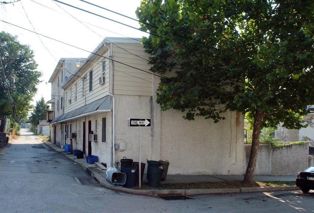 301-309 Angel Aly in Conshohocken, PA - Foto de edificio