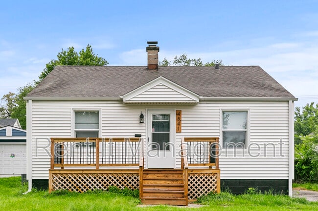 property at 4841 Pierce St
