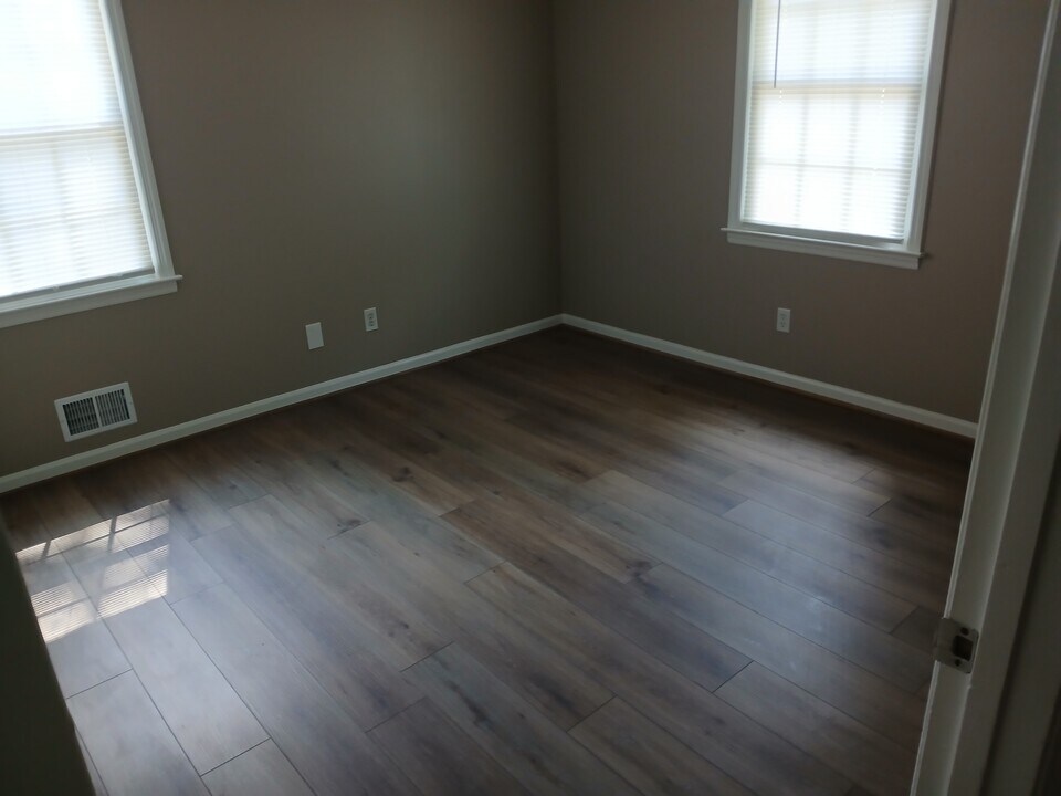 107 Twin Creek Ct, Unit 107 in Roebuck, SC - Building Photo