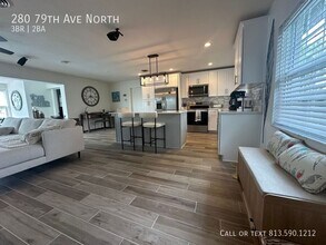 280 79th Ave N in St. Petersburg, FL - Building Photo - Building Photo