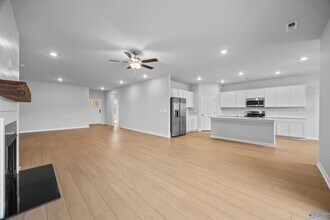 130 Stockholm Ln in Huntsville, AL - Building Photo - Building Photo