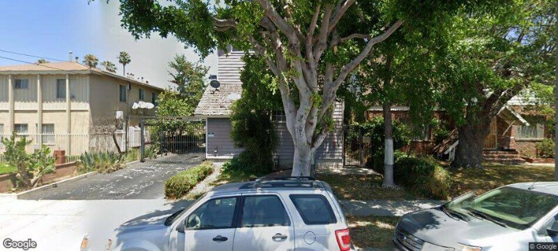 513 W Queen St in Inglewood, CA - Foto de edificio